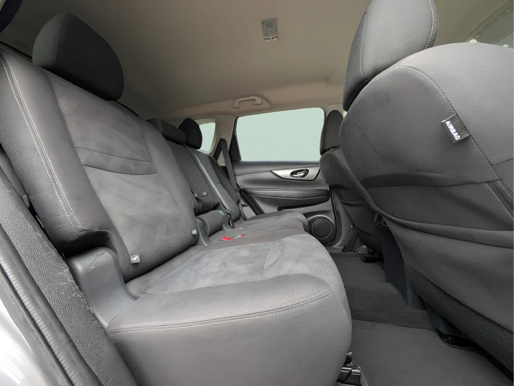 Used 2016 Gray Nissan SV image 33