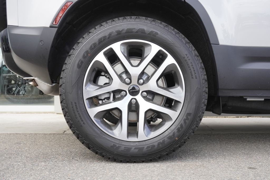 New 2026 Borasco Grey Land Rover S image 32
