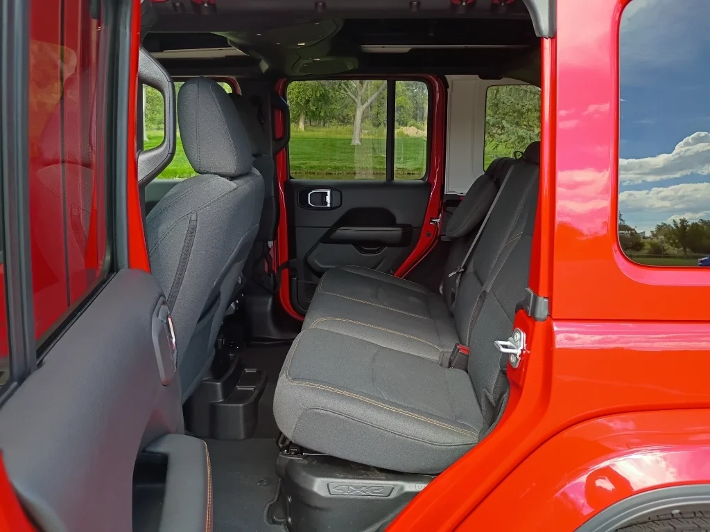 Used 2025 Firecracker Red Clearcoat Jeep Sahara image 18