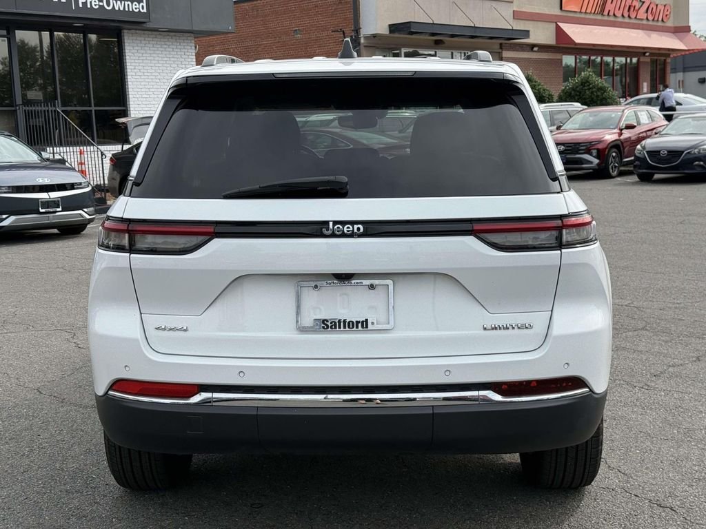 Used 2023 Bright White Clearcoat Jeep Limited image 8