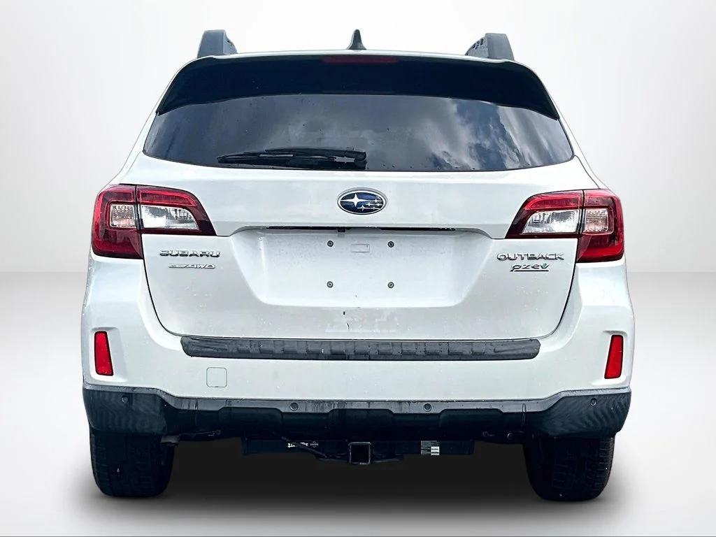 Used 2017 White Subaru 2.5i image 4