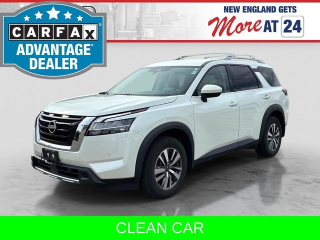 2023 Nissan Pathfinder SL