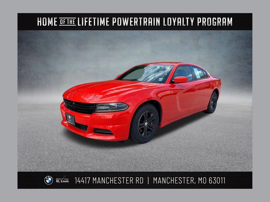 Used 2020 Orange Dodge SXT image 1