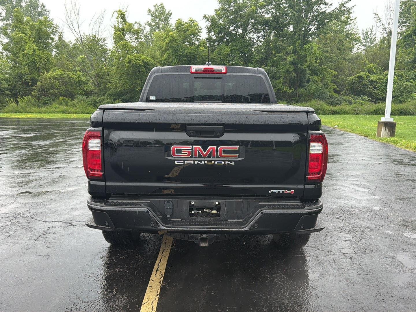 Used 2024 Onyx Black GMC 4WD AT4 image 6