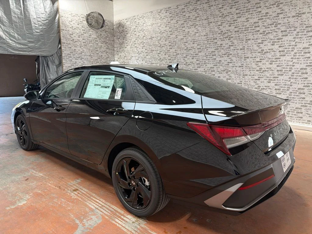 New 2026 Abyss Black Hyundai SEL Sport image 5