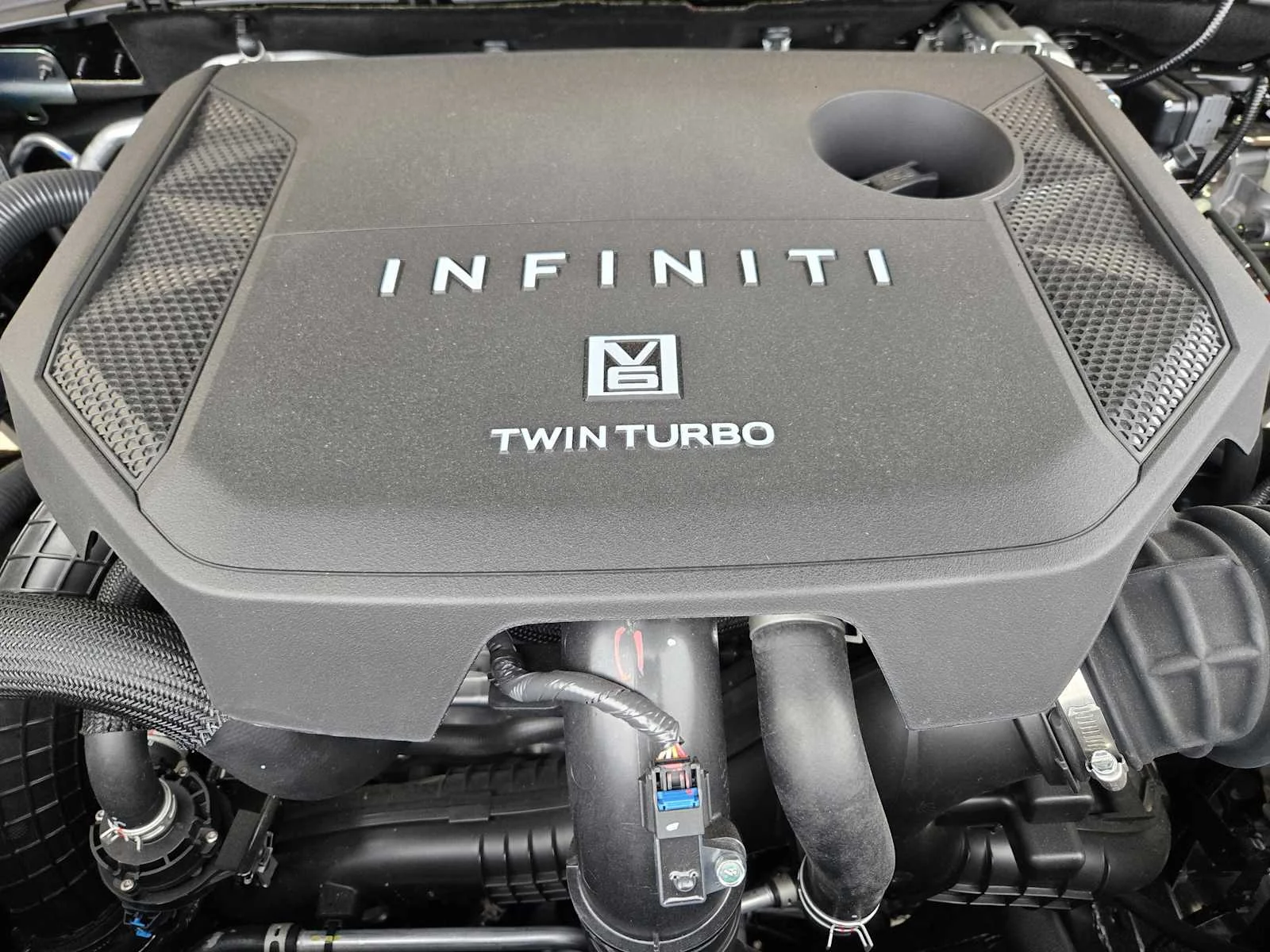 New 2026 BLACK OBSIDIAN INFINITI Luxe 2WD image 21