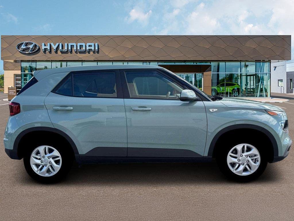 New 2026 Green Hyundai SE image 9