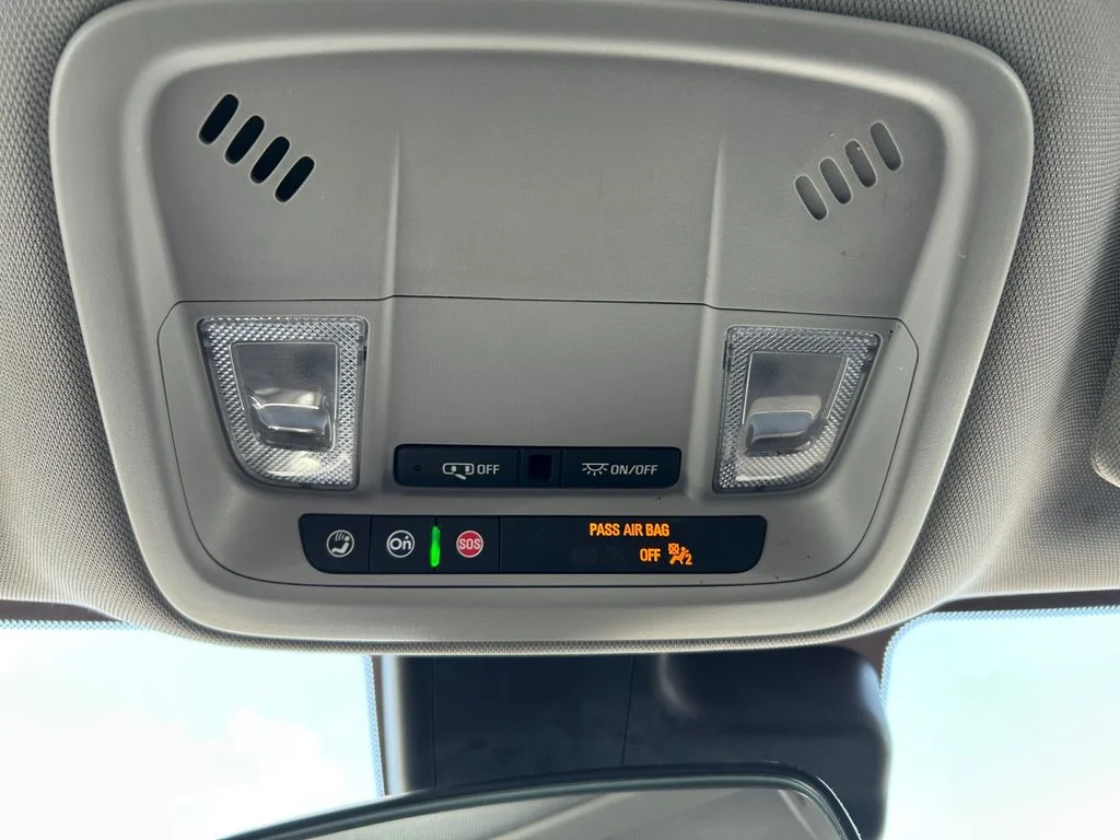 Used 2024 White Chevrolet LT image 29