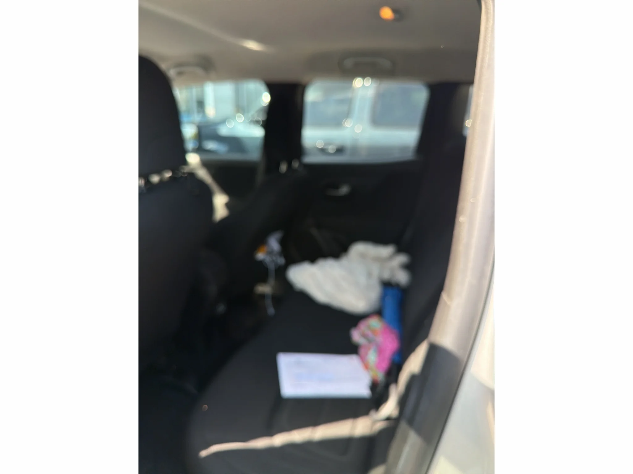 Used 2019 Glacier Metallic Clearcoat Jeep Latitude image 2
