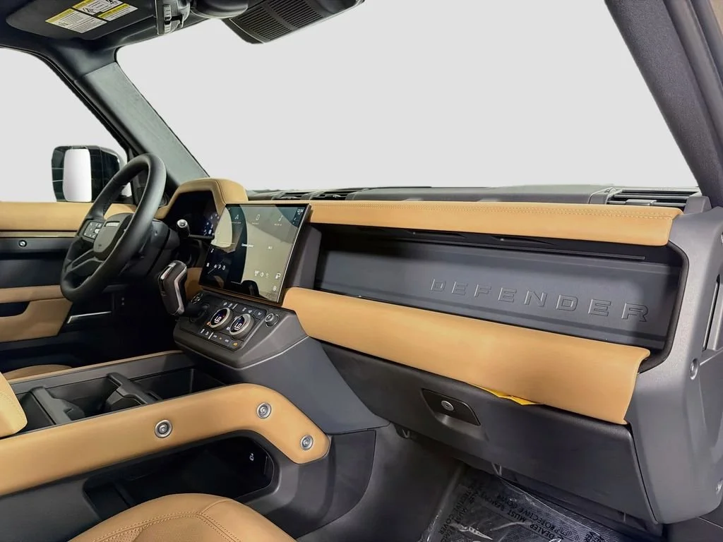2026 Land Rover Defender X-Dynamic SE - Photo 31