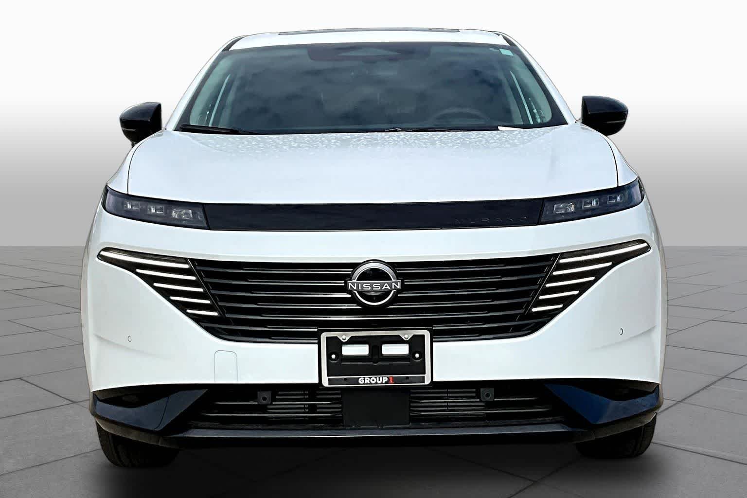 New 2026 Everest White Pearl TriCoat Nissan Platinum image 3