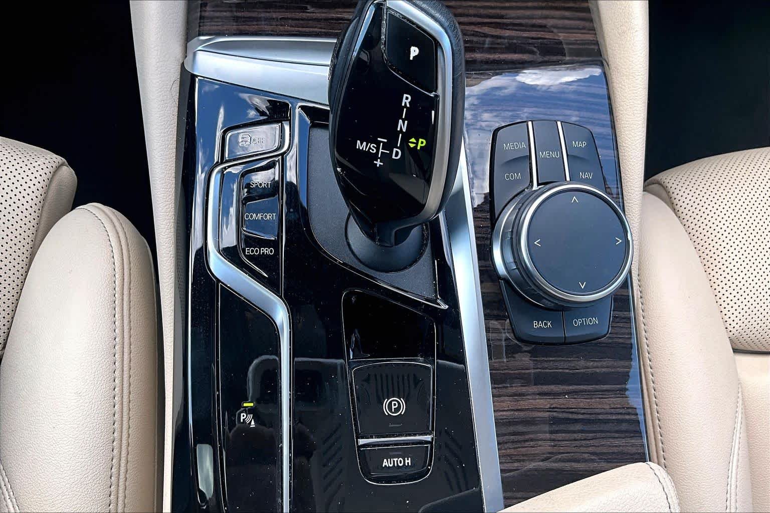 Used 2023 Dark Graphite Metallic BMW 530i image 33