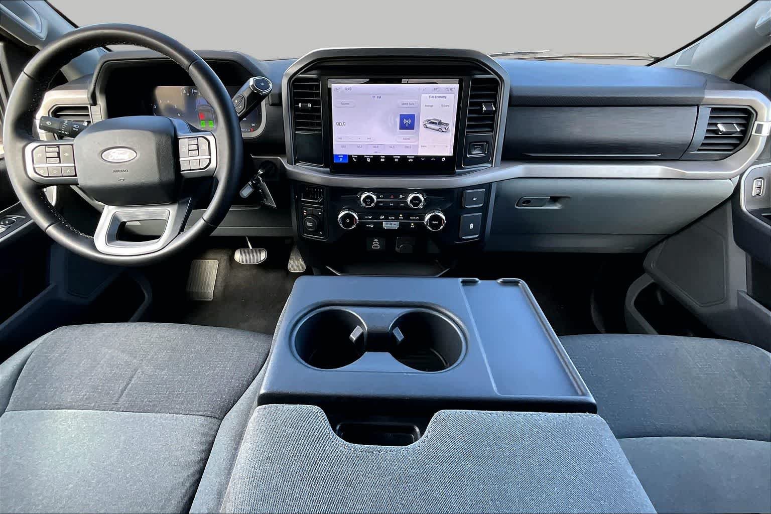 Used 2025 Space White Ford XLT image 16