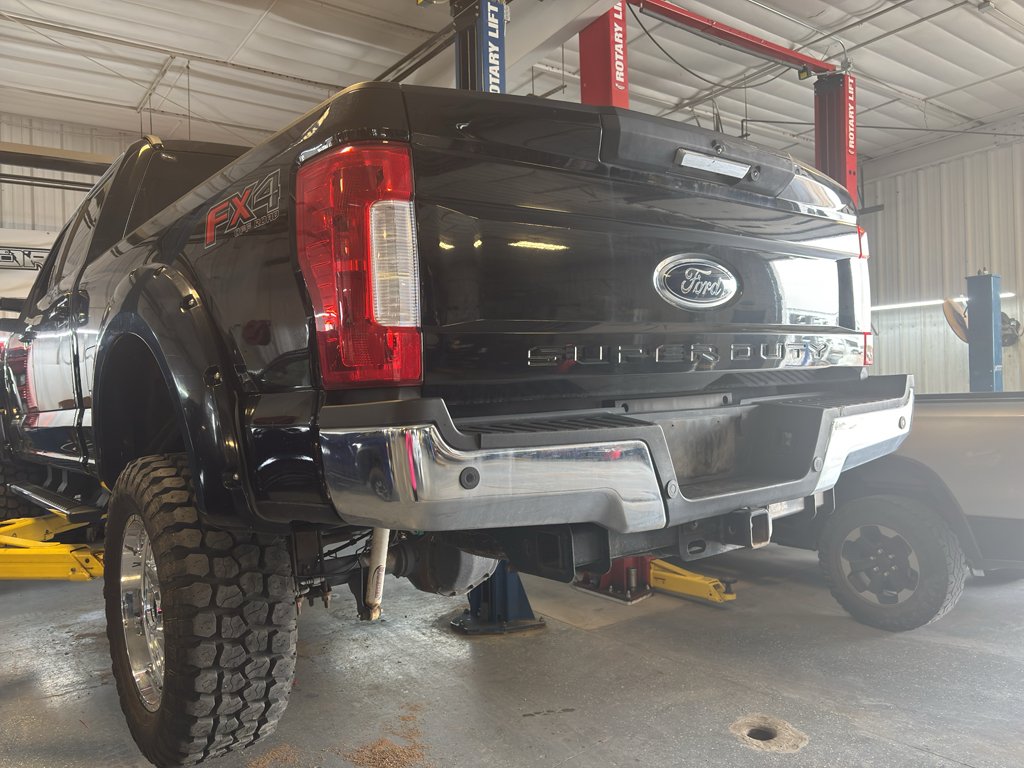Used 2017 Shadow Black Ford Lariat image 6