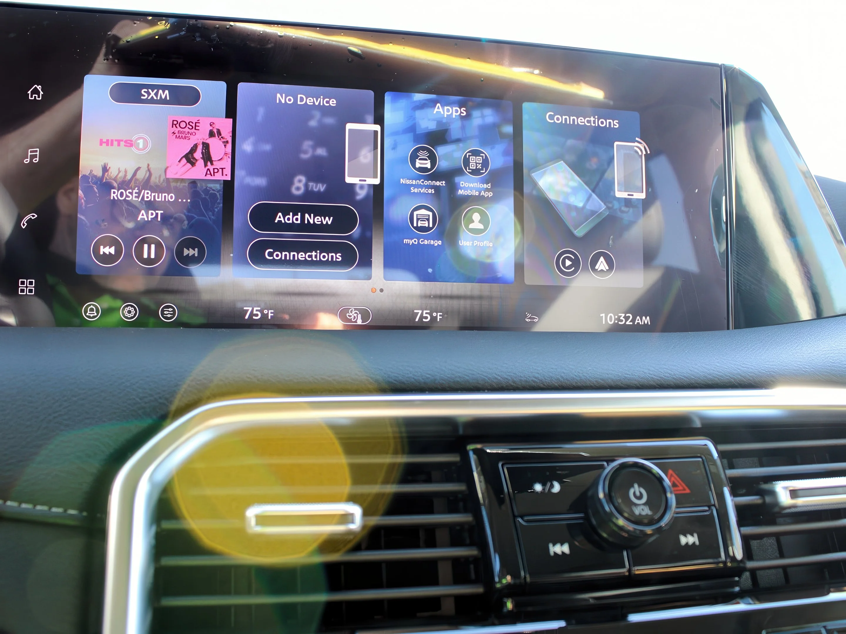 2026 Nissan Armada SV - Photo 20