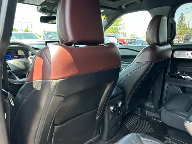 Used 2023 White Ford Platinum image 22