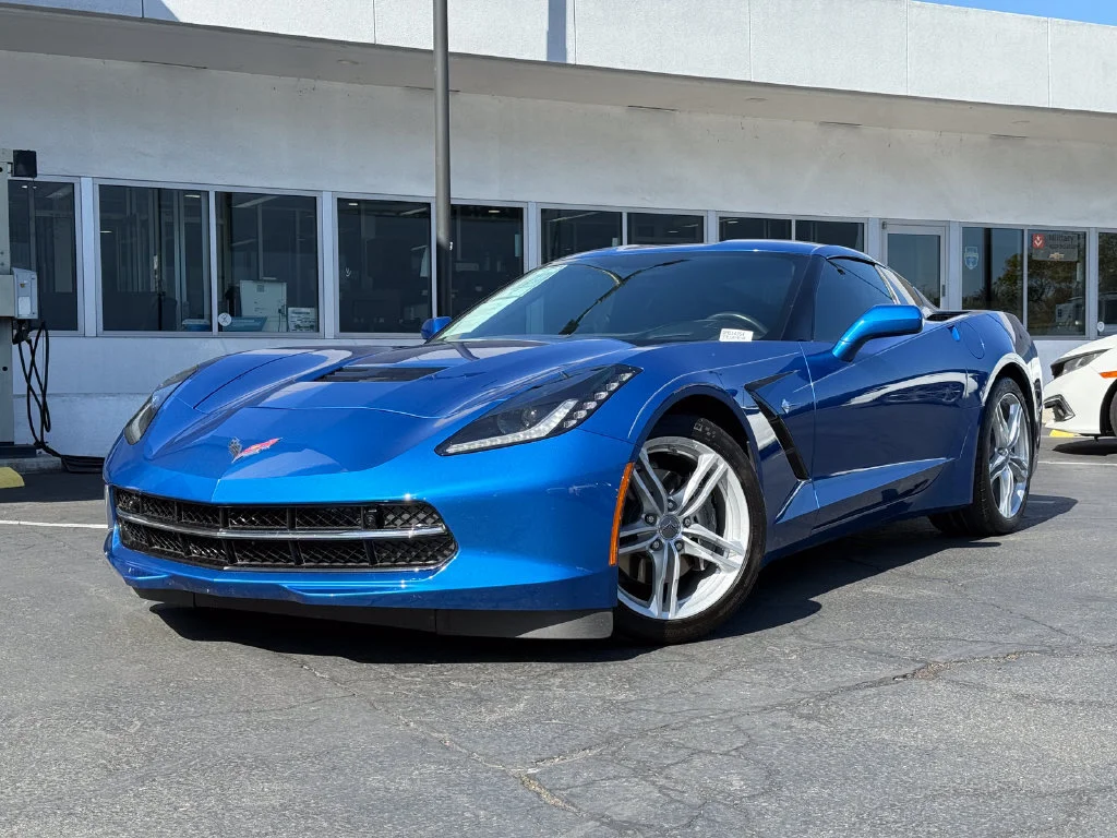Used 2016 LAGUNA BLUE METALLIC TINTCOAT Chevrolet 2LT image 2