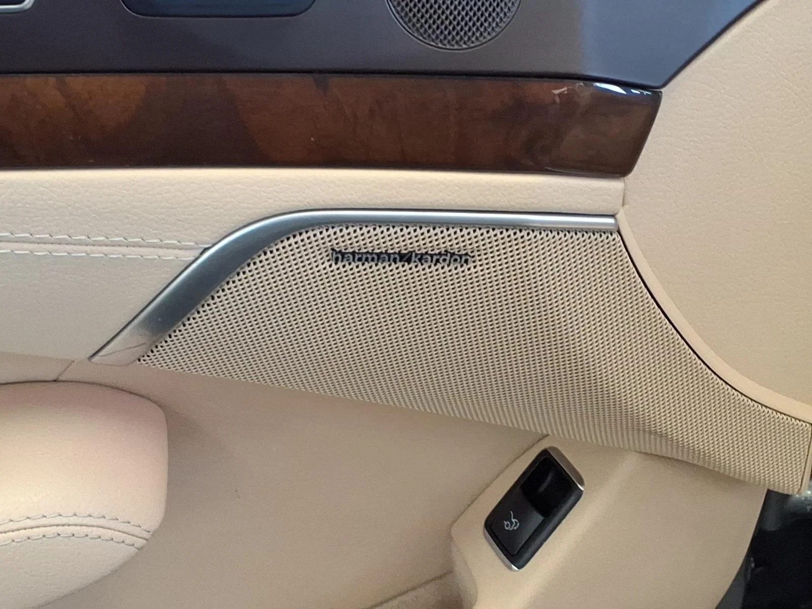 Used 2013 Palladium Silver Metallic Mercedes-Benz SL 550 image 9
