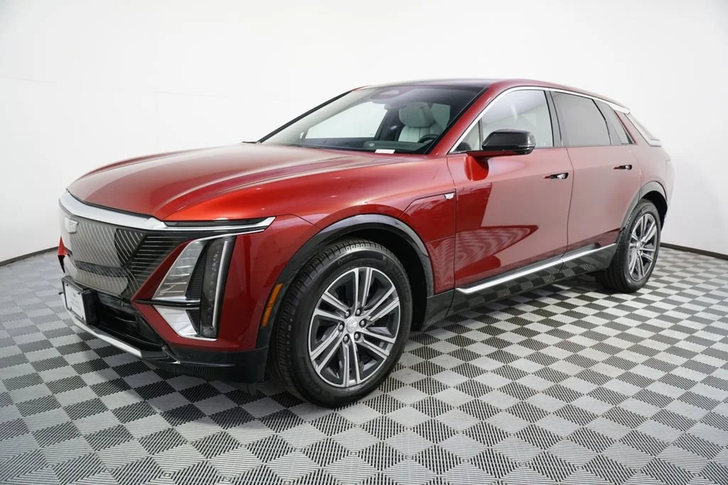 Certified 2024 Cadillac LYRIQ Luxury 1 with VIN 1GYKPPRL4RZ104083 for sale in Minneapolis, Minnesota