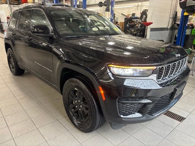 Used 2023 Black Jeep Laredo image 1