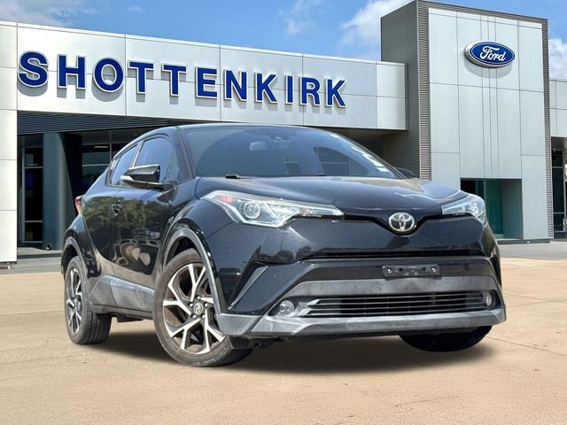 Used 2018 Black Toyota XLE Premium image 1