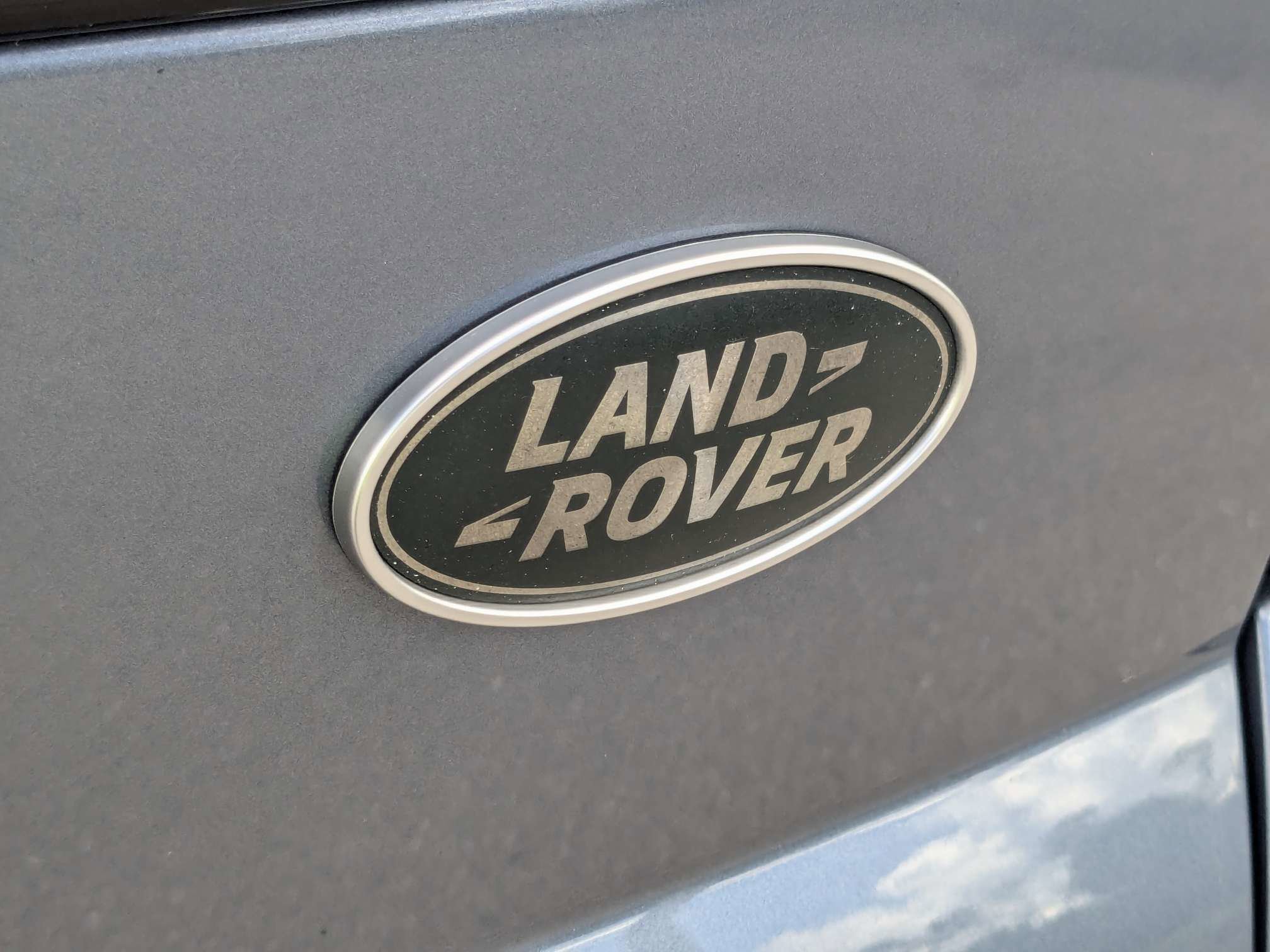 Used 2022 Petrolix Blue Land Rover SE image 13