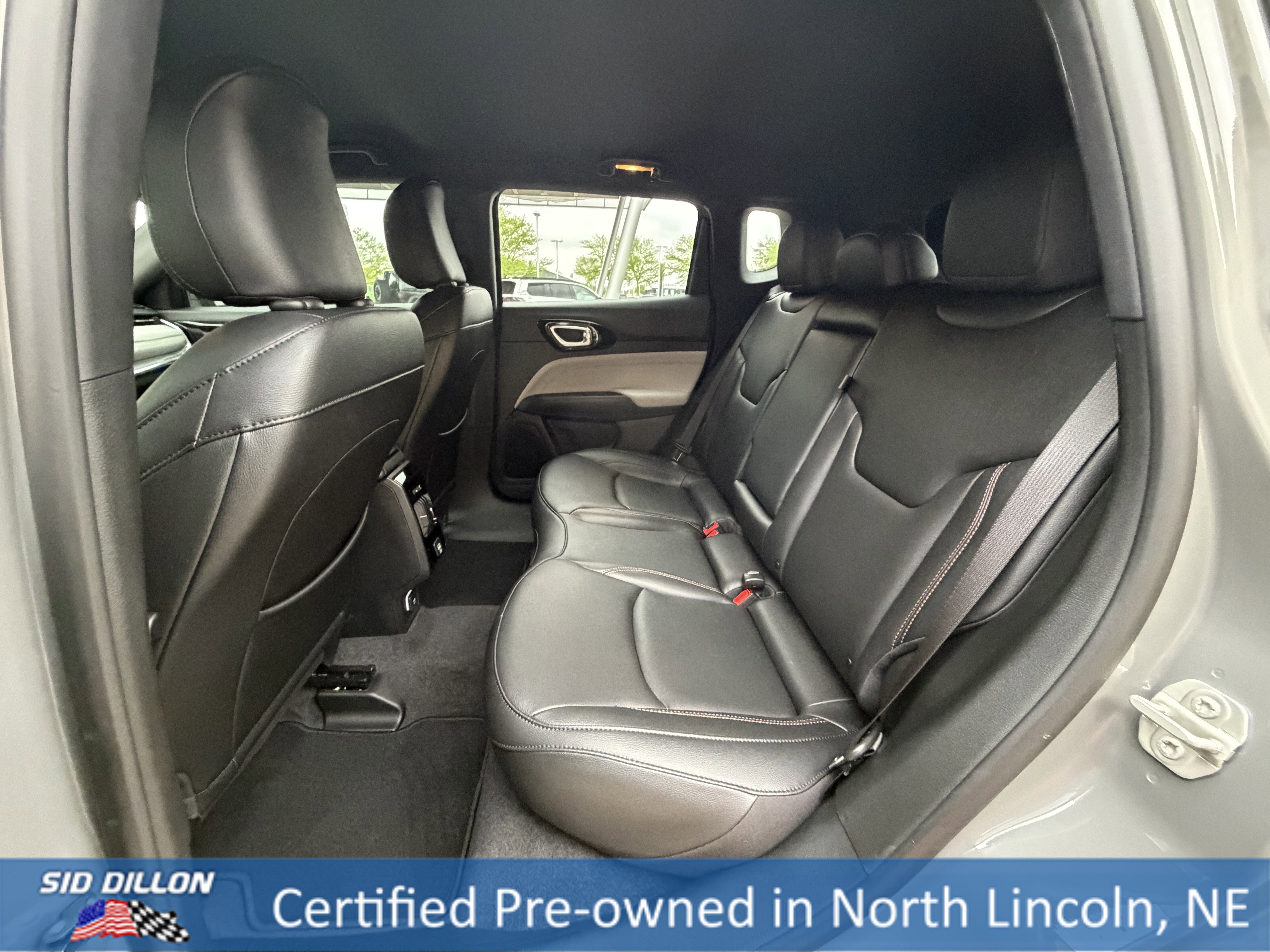Used 2024 Sting-Gray Clearcoat Jeep Limited image 21