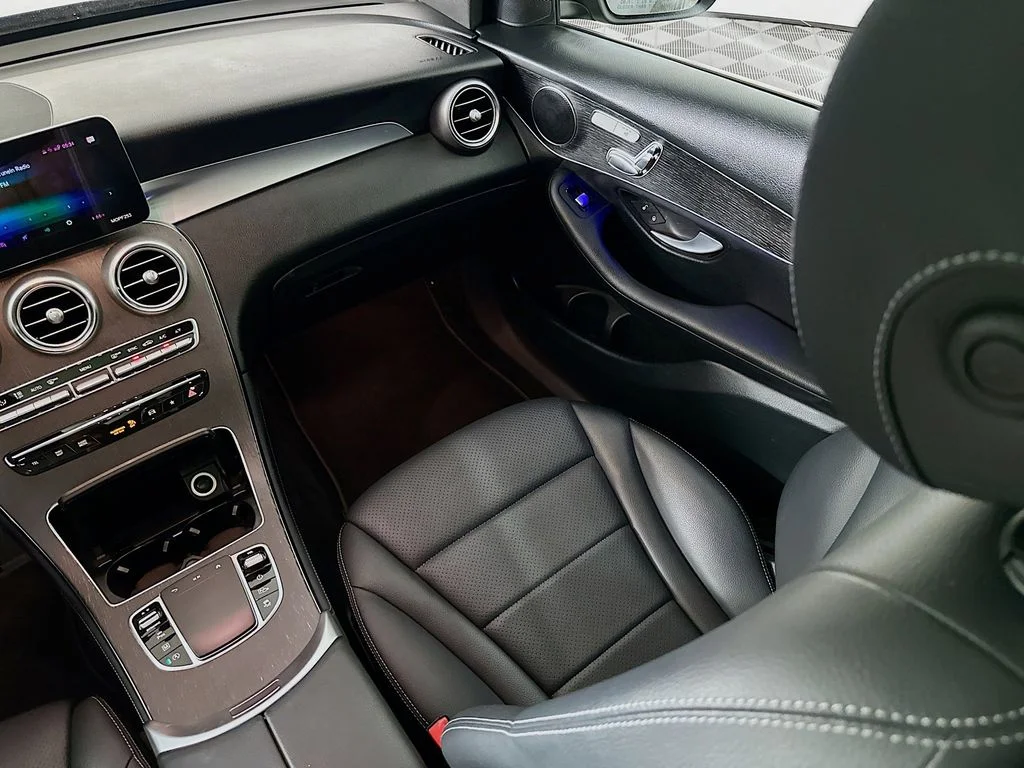 Used 2021 Black Mercedes-Benz GLC 300 image 22