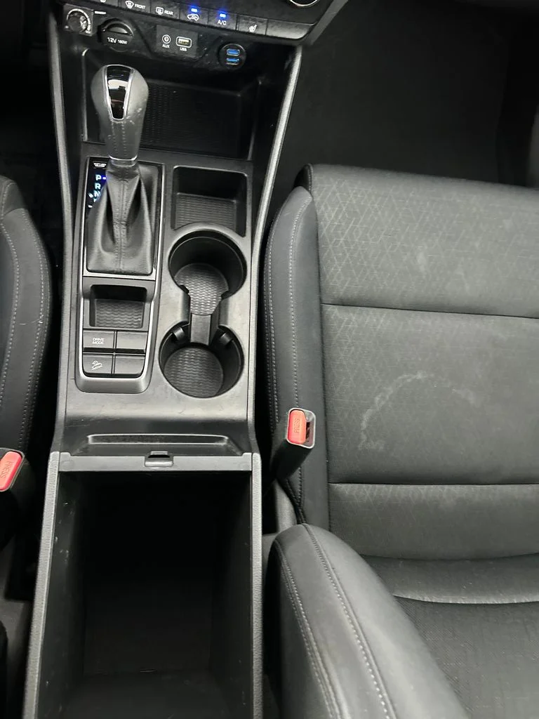 Used 2016 Black Hyundai Sport image 15