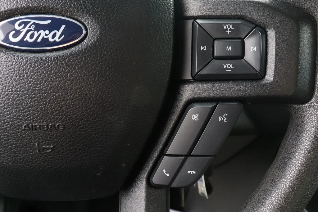 Used 2025 Oxford White Ford Base image 21