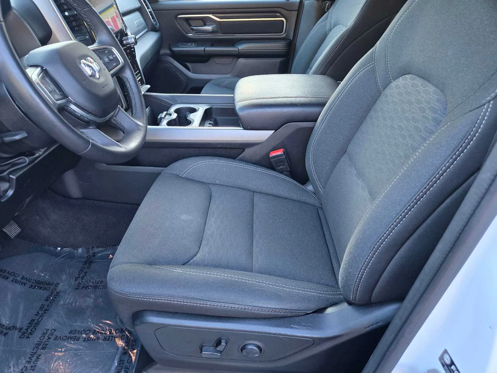 Used 2025  Ram Big Horn image 20