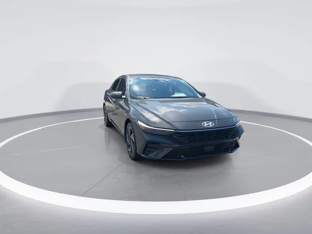 Used 2025 Gray Hyundai Limited image 3