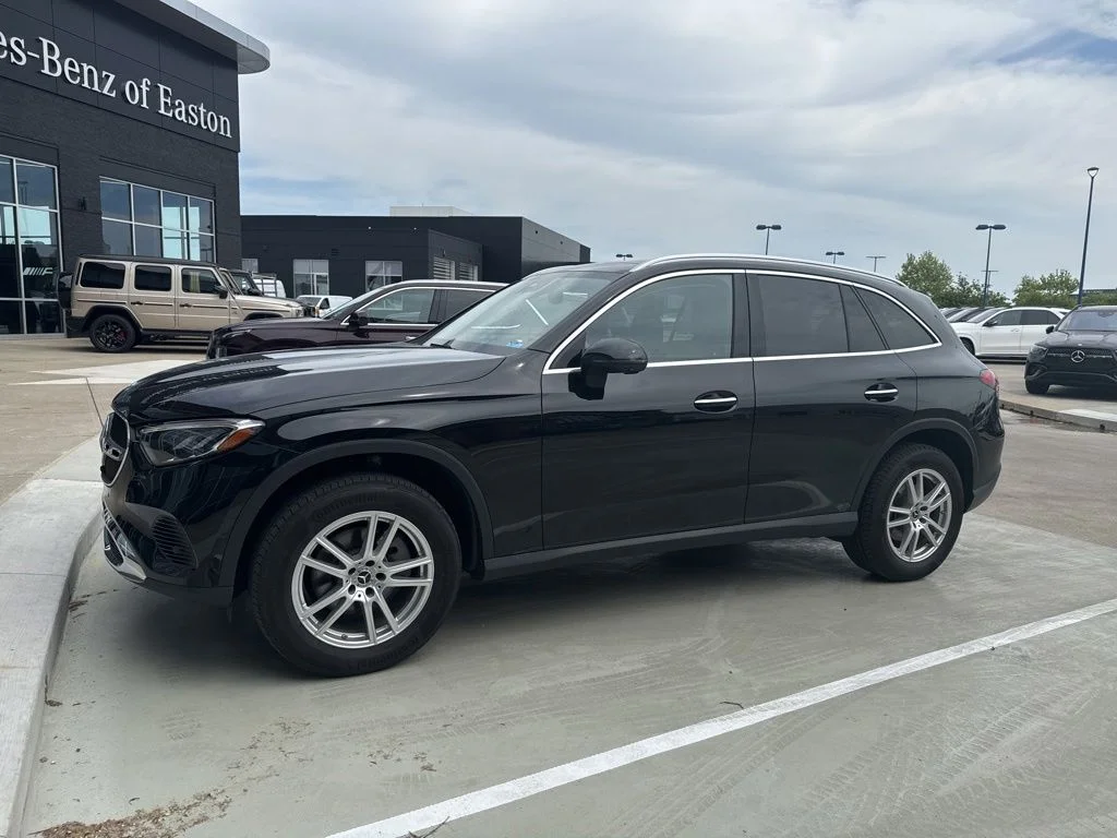 2023 Mercedes-Benz GLC
