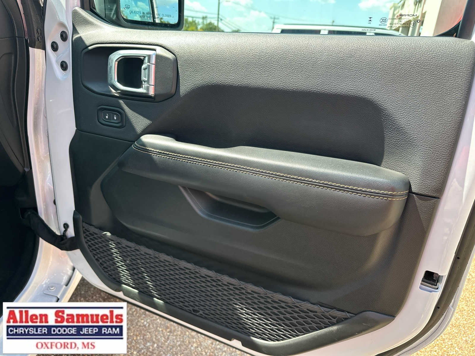 Certified Used 2025 Bright White Clearcoat Jeep Sahara image 42
