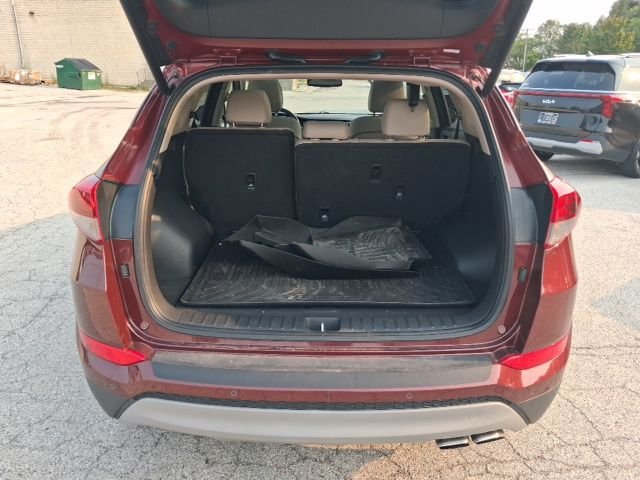 Used 2017 Red Hyundai Limited image 4