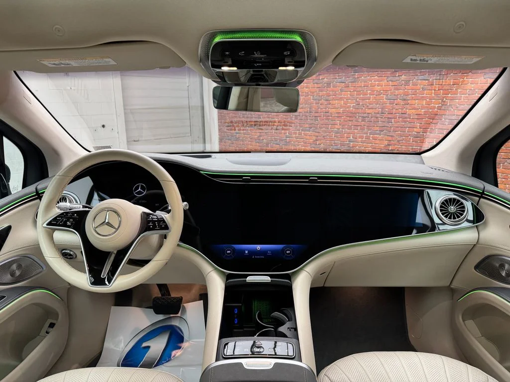 Used 2024 Green Mercedes-Benz 450 image 9