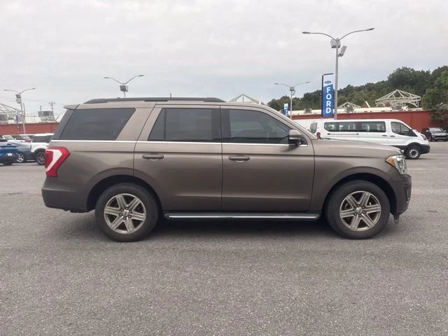 Used 2018 Gray Ford XLT image 6