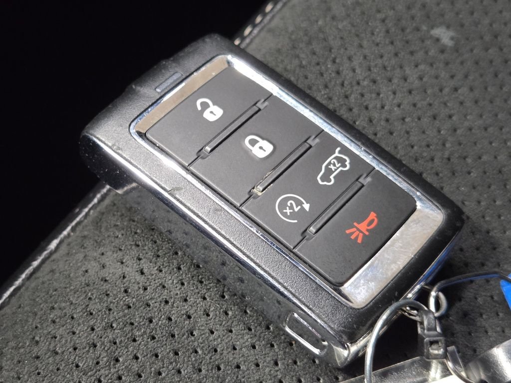 Used 2023 Black Jeep Altitude image 36