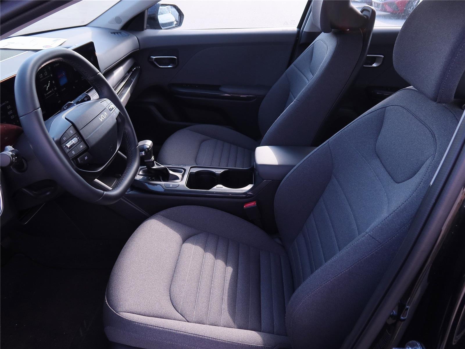 Used 2025 Aurora Black Pearl Kia EX image 12