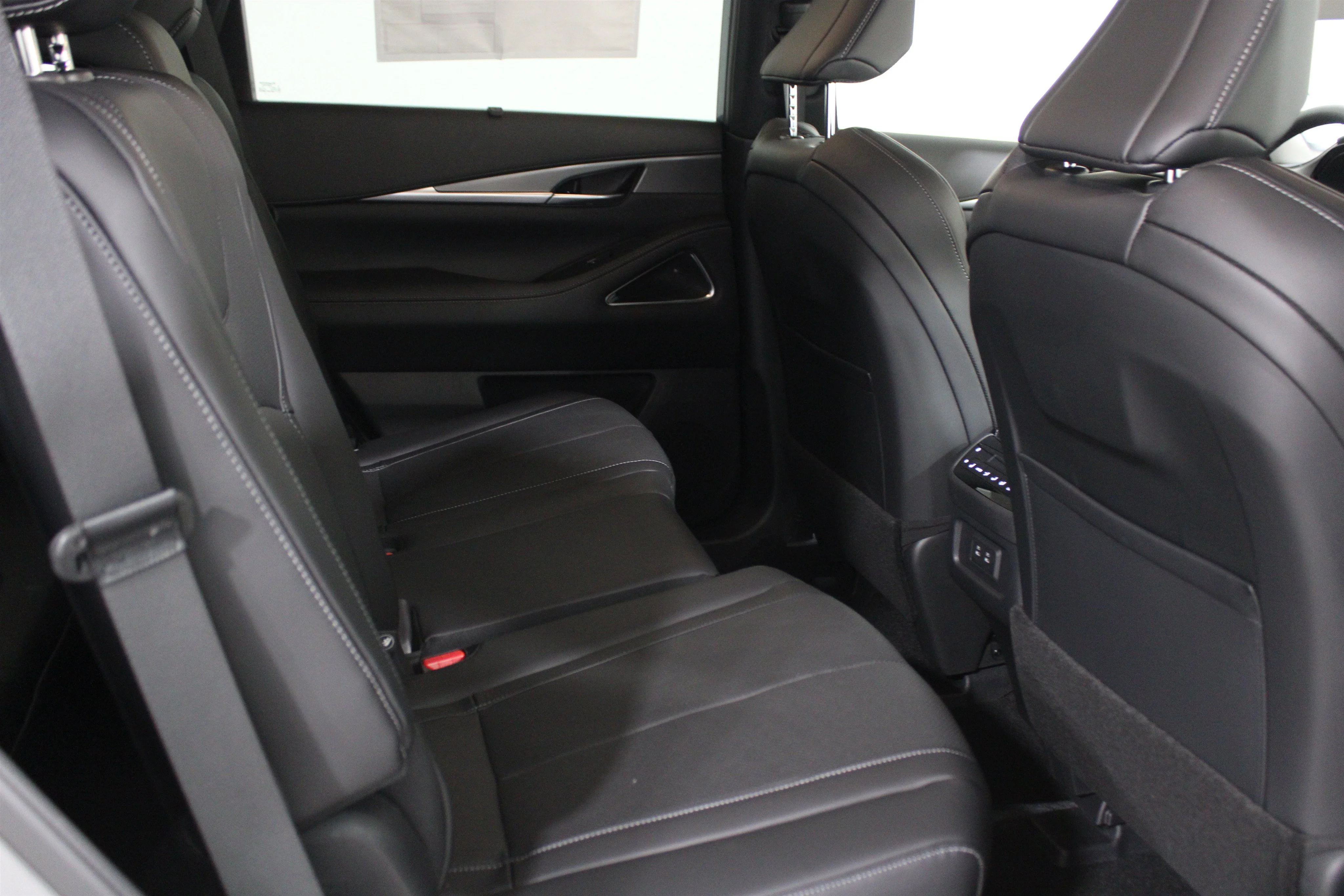 2026 INFINITI QX60 LUXE - Photo 26