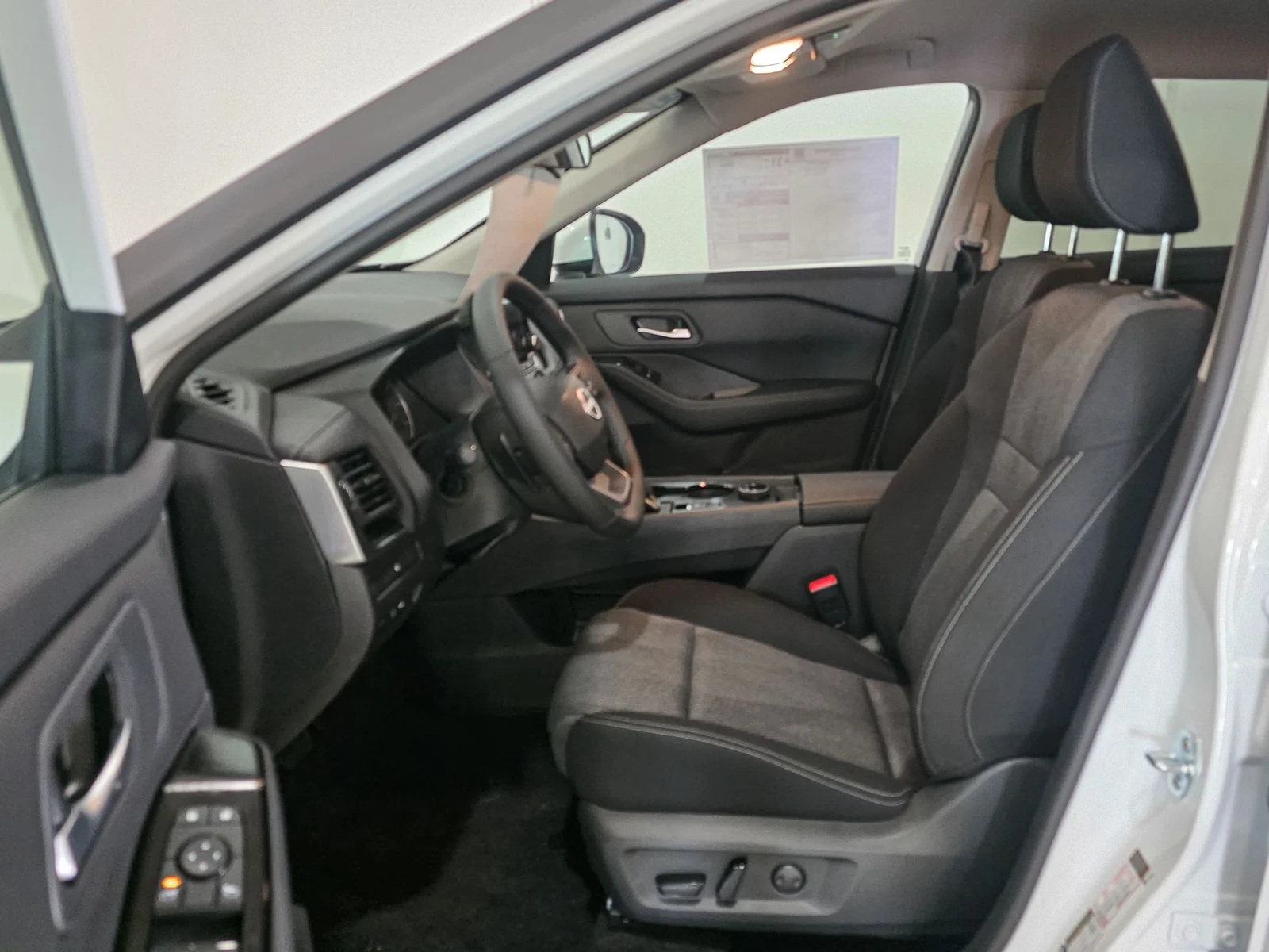 New 2026 Everest White Pearl TriCoat Nissan SV image 20