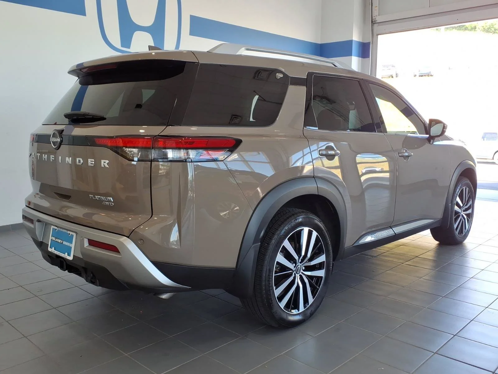 Certified Used 2025 Baja Storm Nissan Platinum image 4