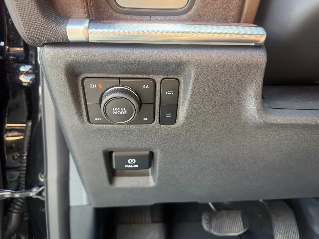 Certified Used 2025 Black Metallic Ford King Ranch image 18
