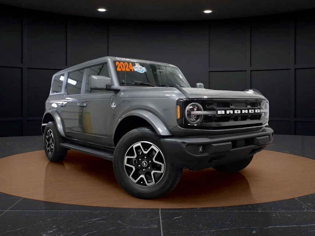 2024 Ford Bronco Outer Banks 4x4's photo