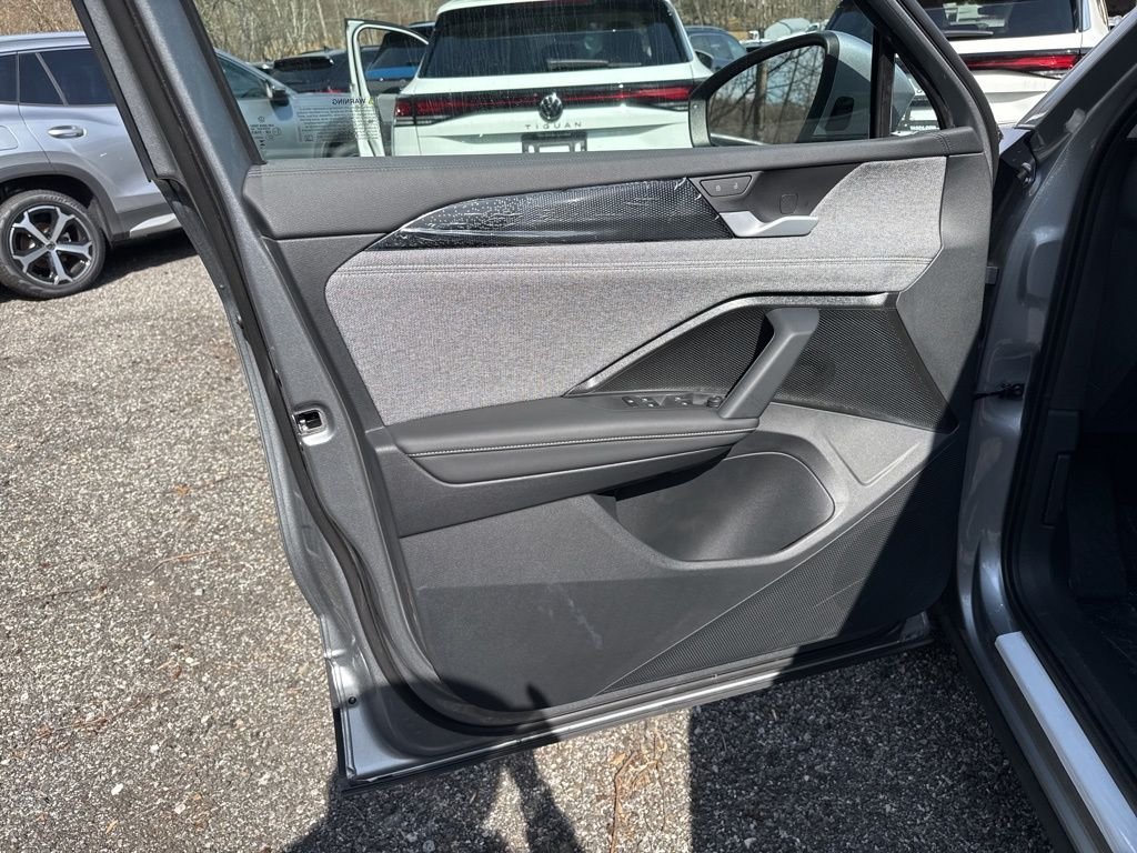2025 Volkswagen Tiguan S - Photo 14