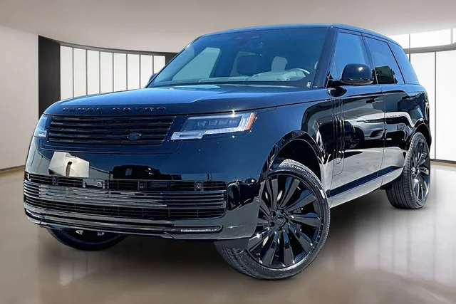 2026 Land Rover Range Rover SV