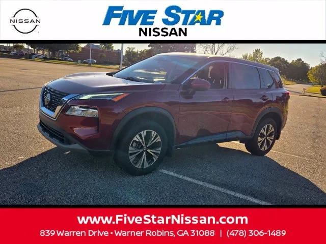 Used 2021 Red Nissan SV image 3