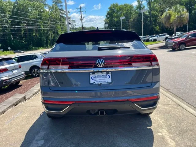 New 2026 Gray Volkswagen 2.0T SE w/Technology image 21