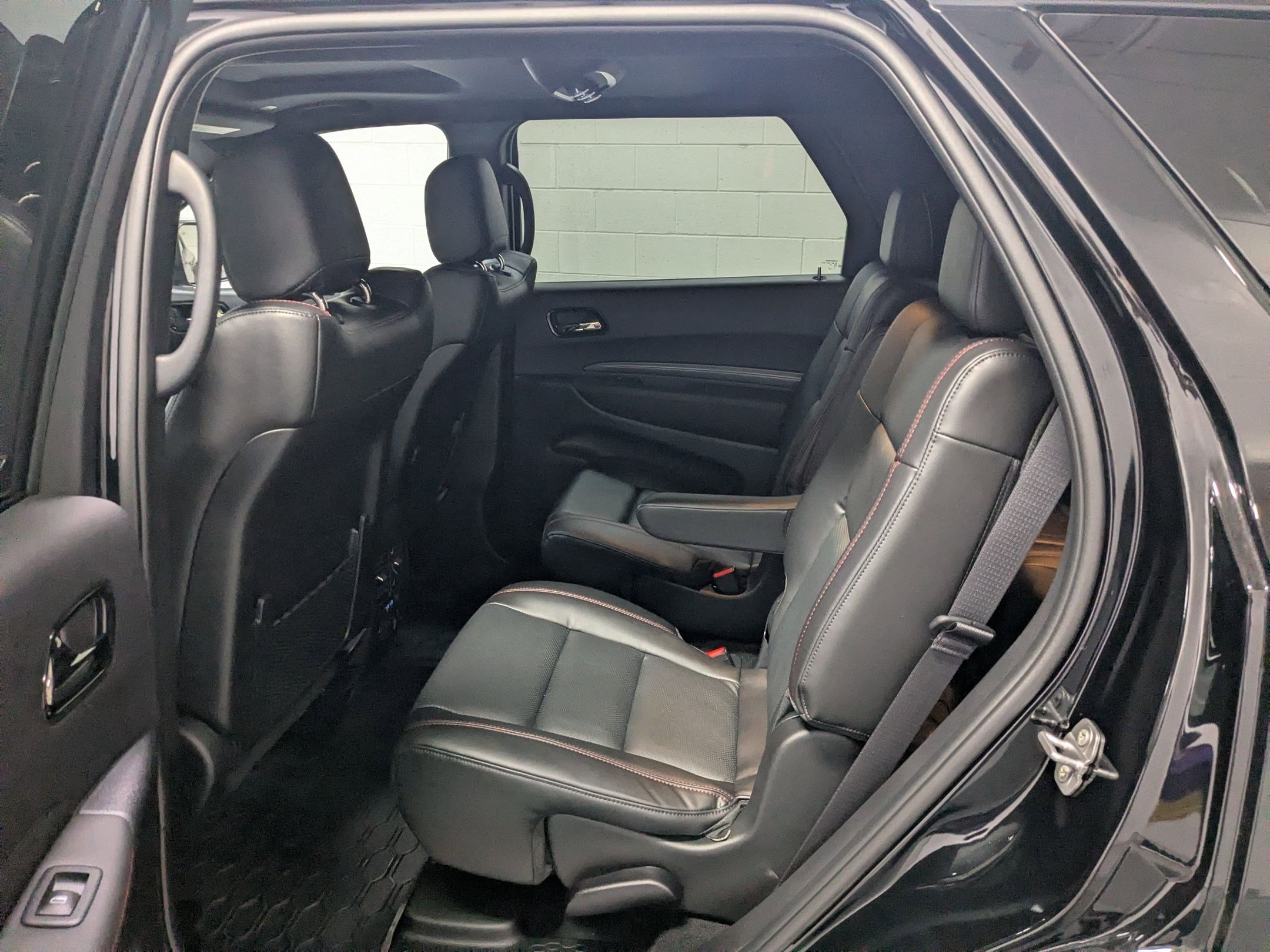 New 2026 Diamond Black Clear-Coat Exterior Paint Dodge GT Plus HEMI V8 image 21