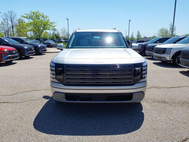 New 2026 Silver Hyundai Blue SEL Premium image 3